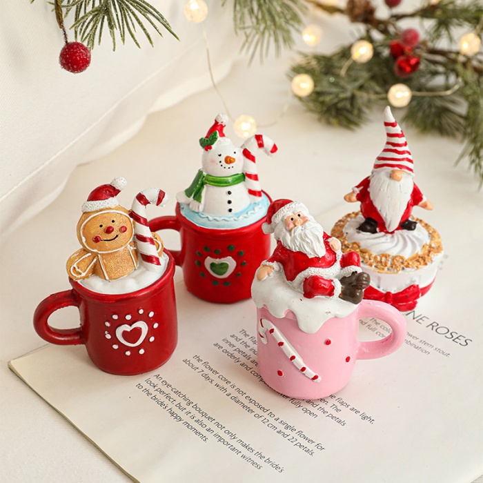 Resin Christmas Mug Figurines – Santa, Snowman, Gingerbread & Gnome Holiday Table Decorations